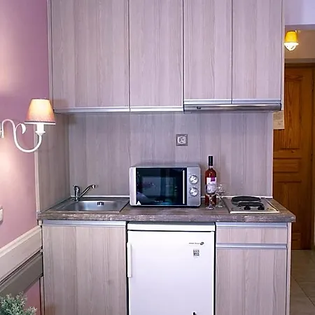 Hotel apartamentowy Nontas - With Sea & Mountain View