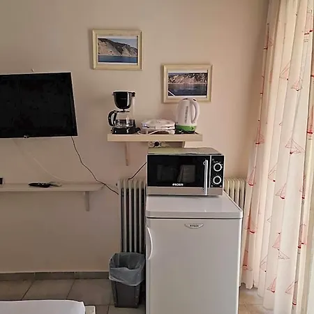 Nontas - With Sea & Mountain View Hotel apartamentowy
