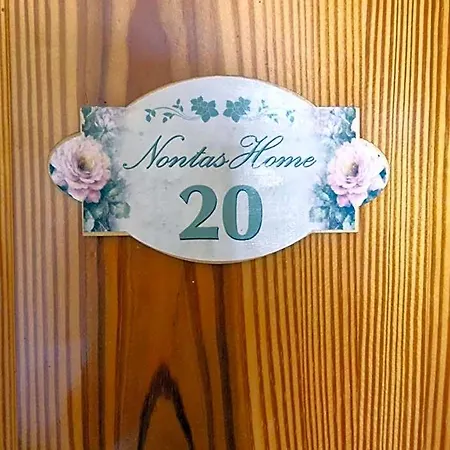 Nontas فندق